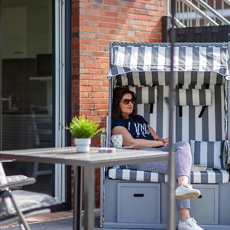 Apartament Haus Pirola Esens Zewnętrze zdjęcie