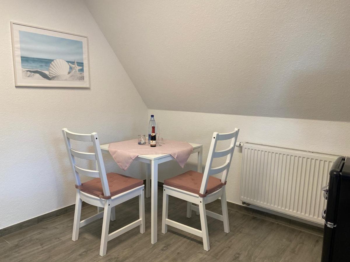 Apartament Haus Pirola Esens Zewnętrze zdjęcie